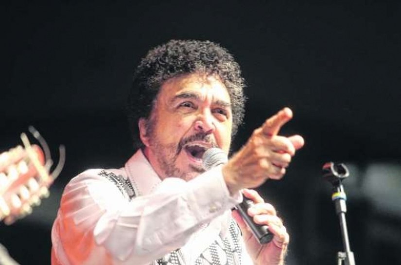 Programa Aplauso relembra trajetória do cantor Luiz Ayrão