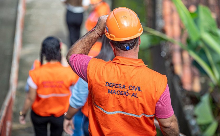 Defesa Civil aumenta equipes de plantão neste final de semana