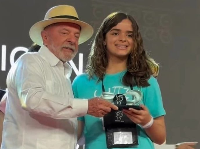 Educação de Coruripe conquista reconhecimento nacional com aluna premiada na OBMEP