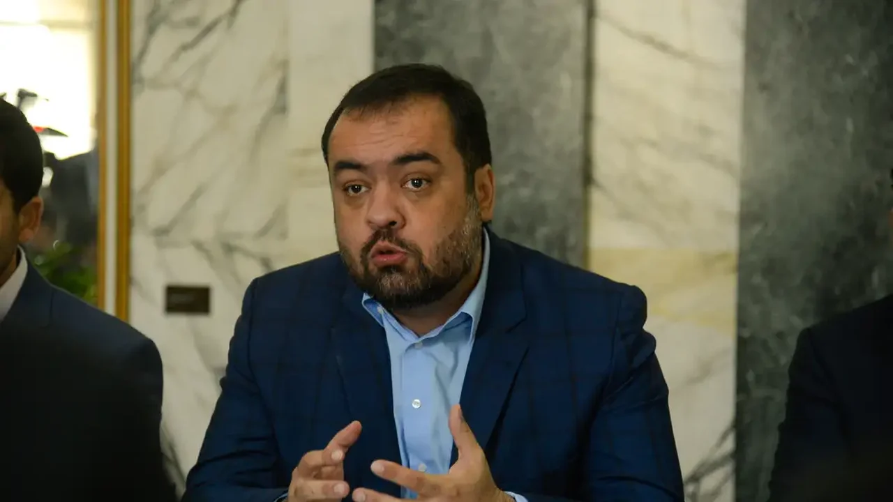TSE publica acórdão que confirma inelegibilidade de Castro e mantém nova eleição no RJ