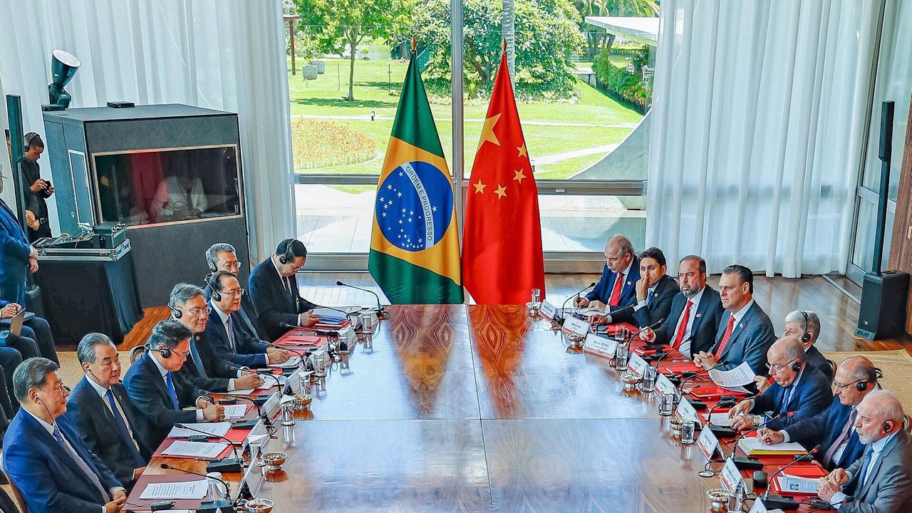 Especialista: influência chinesa na América Latina dará resultados positivos na luta contra pobreza