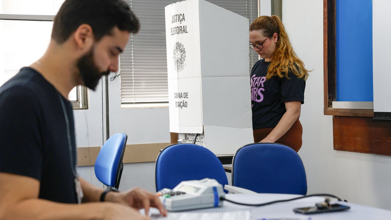 TRE-RJ altera local de votação em um bairro do Rio