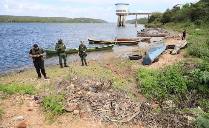 Fiscalização flagra lixão sem recuperação ambiental e esgoto lançado no São Francisco