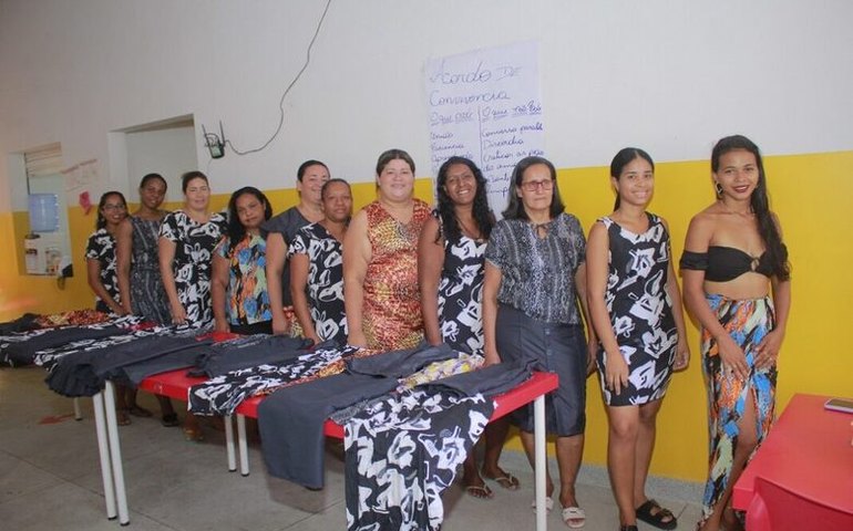 Cursos do Senar capacitam mães de estudantes matriculados em escola da Semed Penedo