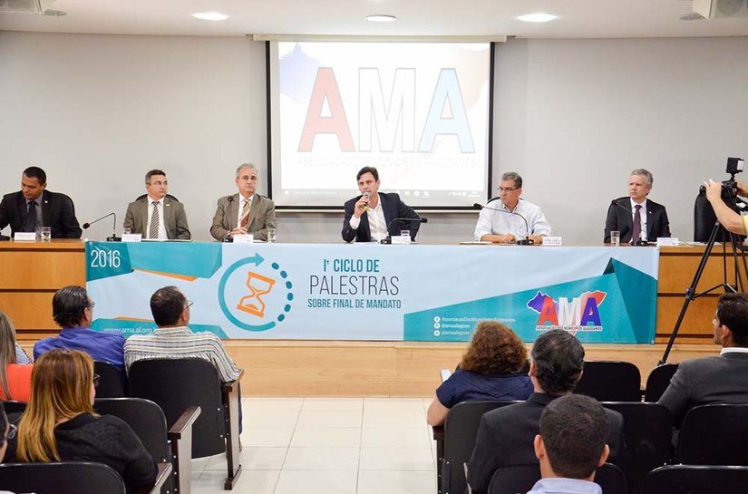 AMA realiza ciclo de palestras sobre último ano de mandato