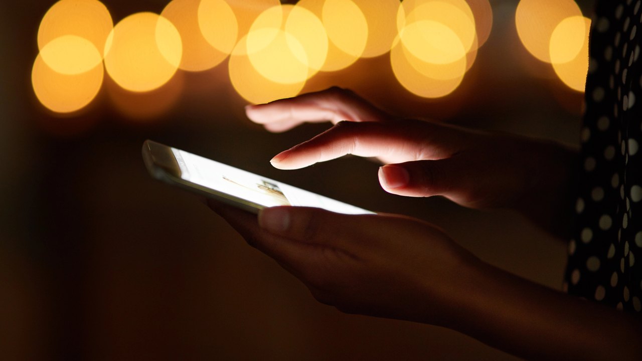 Claro começa a ativar nova geração de internet, o 5.5G, em quatro locais de grande público