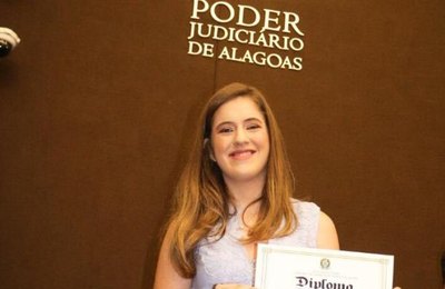 Cibele Moura é diplomada e reafirma compromisso com a nova política 