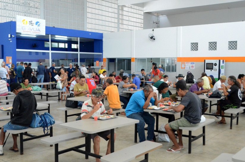 Restaurante Popular do Centro terá, nesta quinta (17), cardápio especial de Páscoa