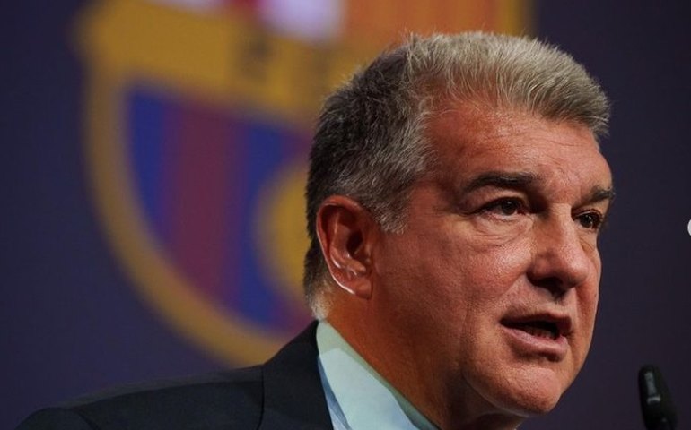 Presidente do Barça cogita pedir repetição de clássico por possível erro em gol anulado por VAR