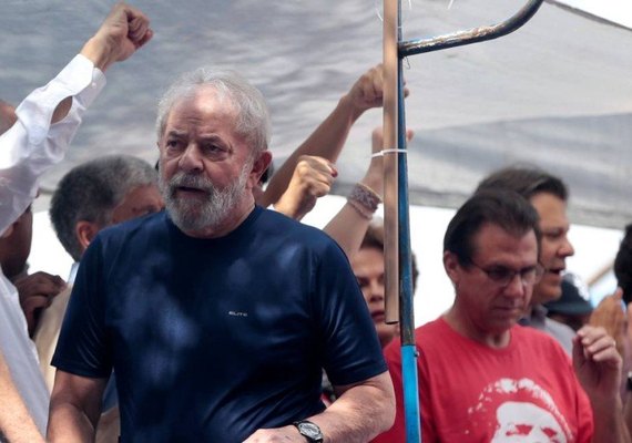 Câmara recorre ao STF contra decisão que impediu visita de deputados a Lula