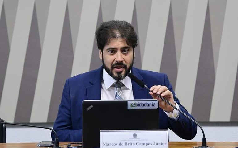 CI aprova diretor do Dnit, que promete acelerar pagamento de obras