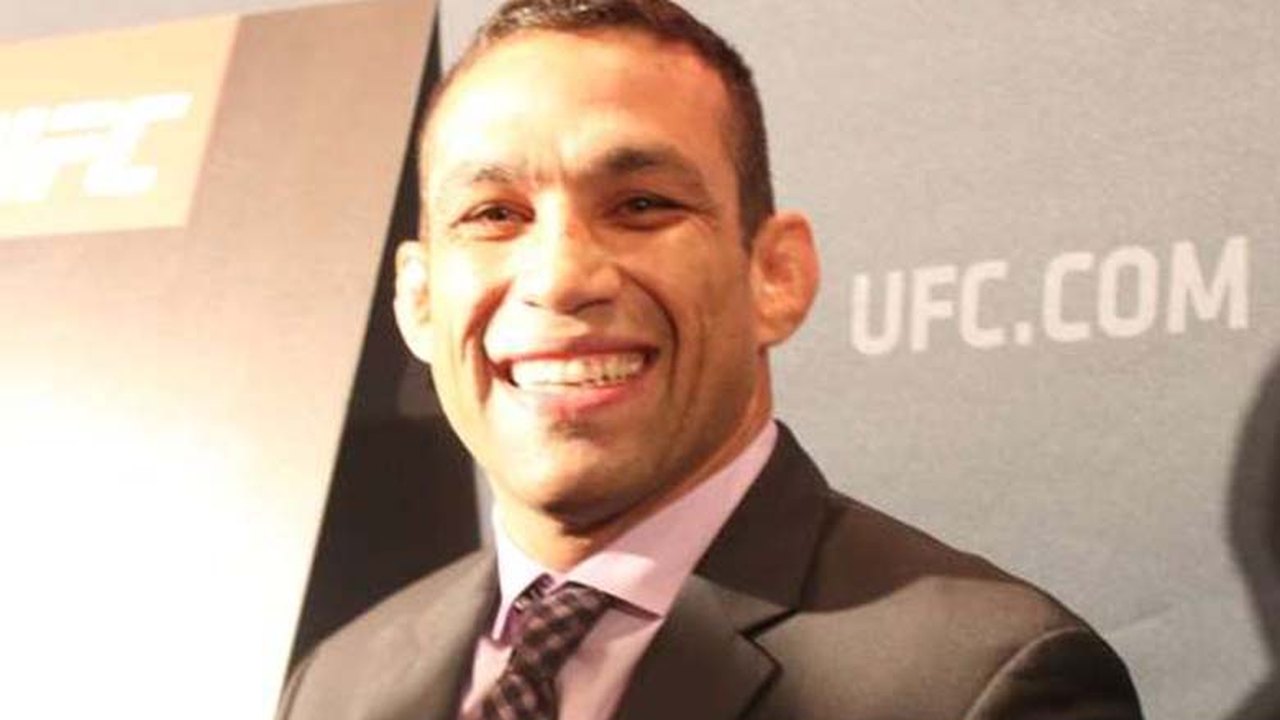 Werdum garante não ter medo de pegar coronavírus e aprova realização do UFC 249