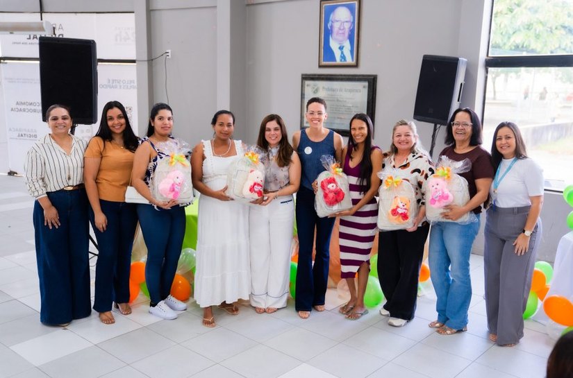 Prefeitura realiza a entrega de mais 70 enxovais às gestantes do projeto “Mãe Arapiraquense”