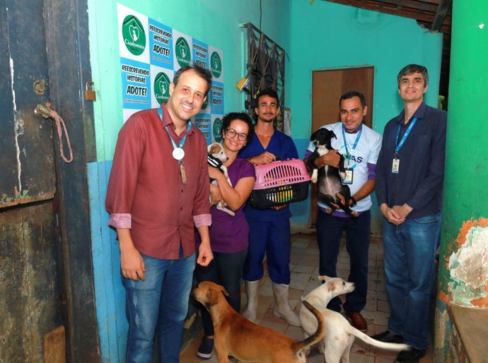 Cesmac firma parceria com abrigo Cãodomínio para apoiar animais abandonados