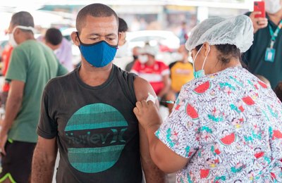 Maceió já aplicou mais de 1,5 milhão de doses de vacinas contra a Covid-19