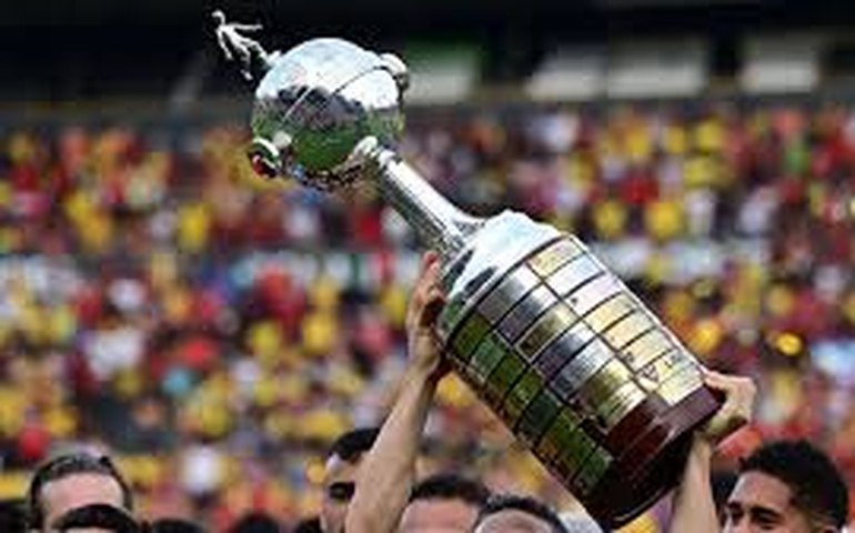 Libertadores completa quarta edição seguida recheada de tropeços dos Brasileiros na estreia; relembre