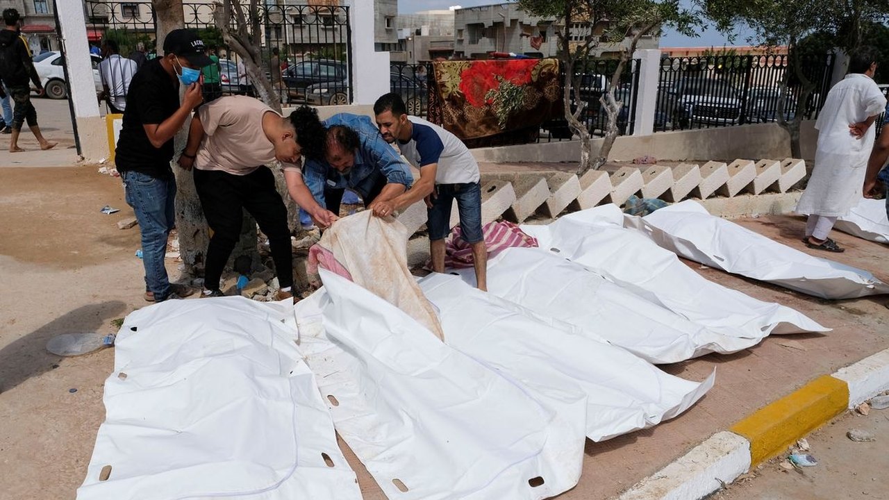 Autoridades confirmam mais de 5,3 mil mortes após inundações na Líbia