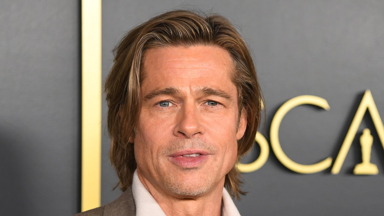 Brad Pitt presenteia amiga com reforma de casa em programa dos ‘Irmãos à Obra’