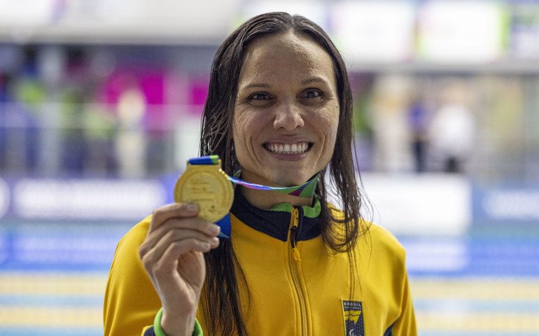 Carol Santiago é ouro, o 1º do Brasil no Mundial Paralímpico