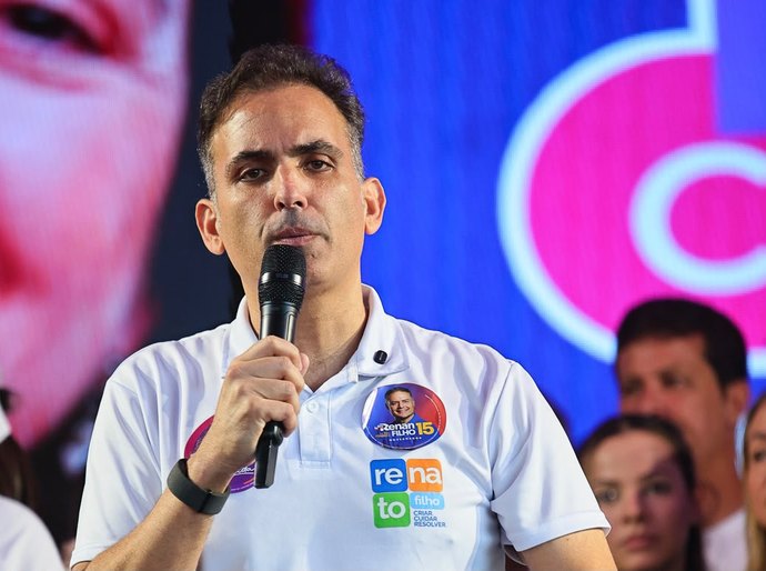 Impacto da IA: Renato Filho alerta que jovens podem estar sendo preparados para empregos que vão desaparecer