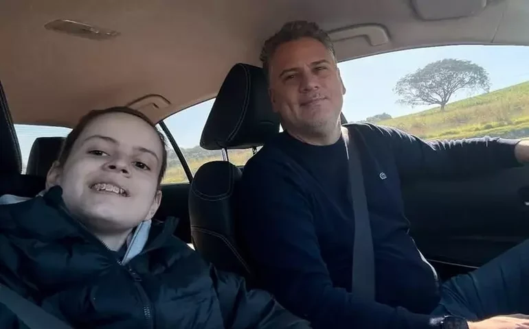 Filho de Júlio Sérgio, ex-goleiro da Roma, morre aos 15 anos