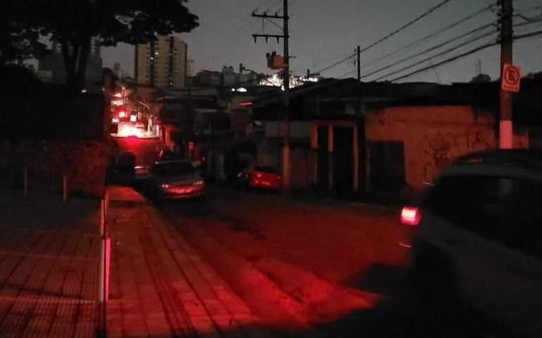 Após quase 3 horas, luz foi totalmente restabelecida em SP, dizem Enel e ONS