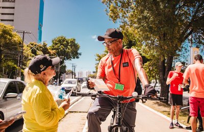 Ação do DMTT orienta sobre uso correto de ciclovias em Maceió