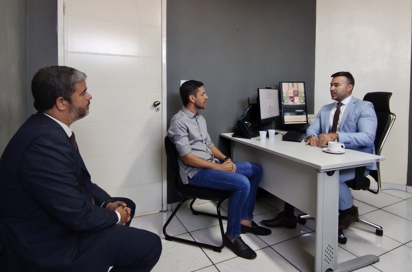 Em reunião institucional, MP e Prefeitura de Olivença discutem iniciativas em prol da população