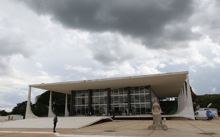 STF suspende processos de combate ao fogo na Amazônia e no Pantanal