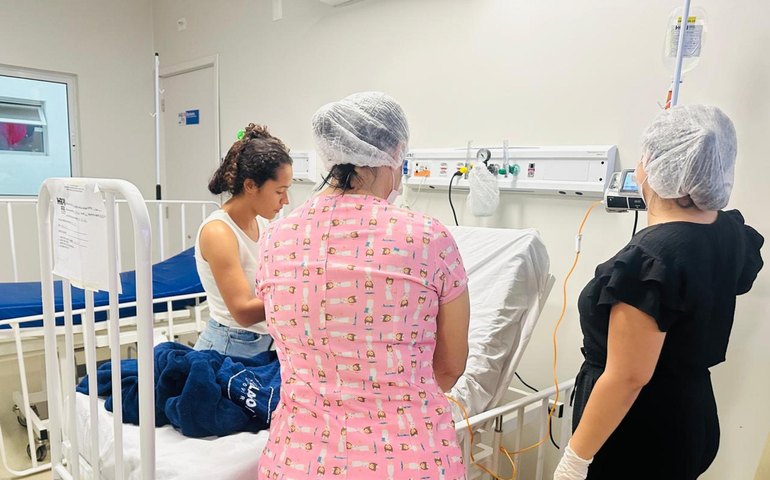 Saúde mental de profissionais da pediatria exige atenção, alerta psicóloga do HRPI