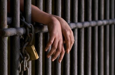 Polícia Civil prende acusado de tráfico na Jatiúca