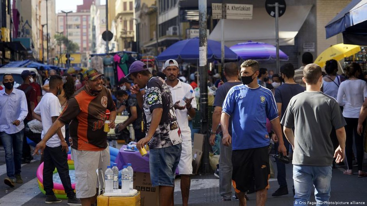 Maioria dos brasileiros relativizou democracia durante a pandemia