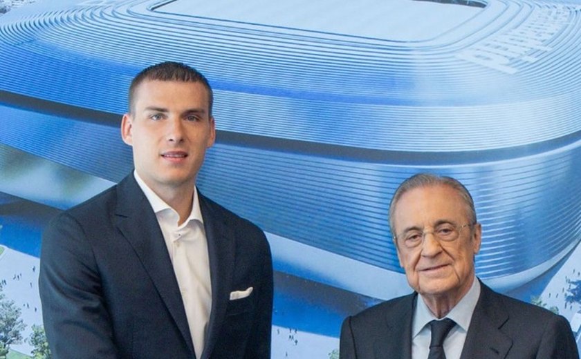 Real Madrid oficializa a renovação de contrato com goleiro Lunin até 2030