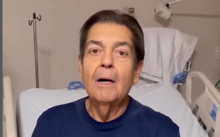 Em vídeo, Faustão agradece os cuidados dos médicos, da família e pede orações