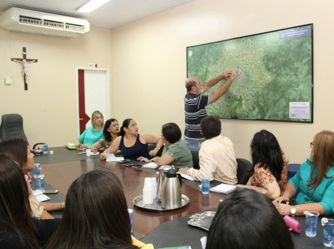 Reunião com equipe técnica de Arapiraca avalia mutirão contra a dengue