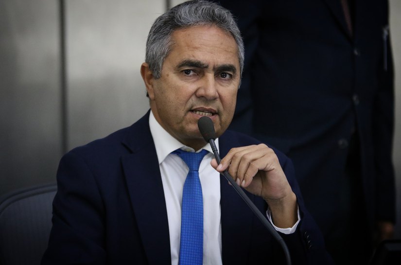 Deputado Francisco Tenório defende proibição de jogos de azar online