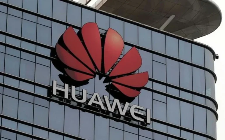 China diz que posição dos EUA sobre Huawei vai contra conversas em Genebra e que tomará ações