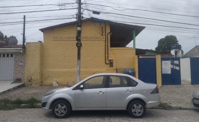 Moradores cobram melhorias em escola da rede estadual no bairro de Santo Amaro Moradores cobram melhorias em escola da rede estadual no bairro de Santo Amaro