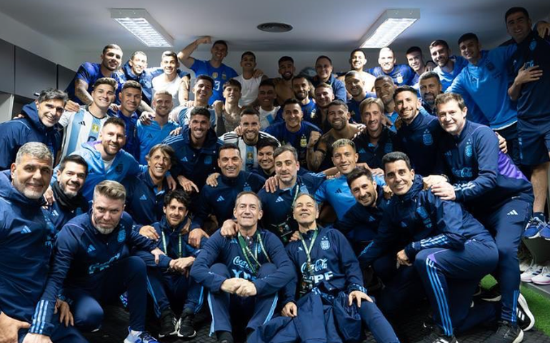 Scaloni é eleito melhor técnico de seleções do mundo pela IFFHS; Sylvinho fica em 8º