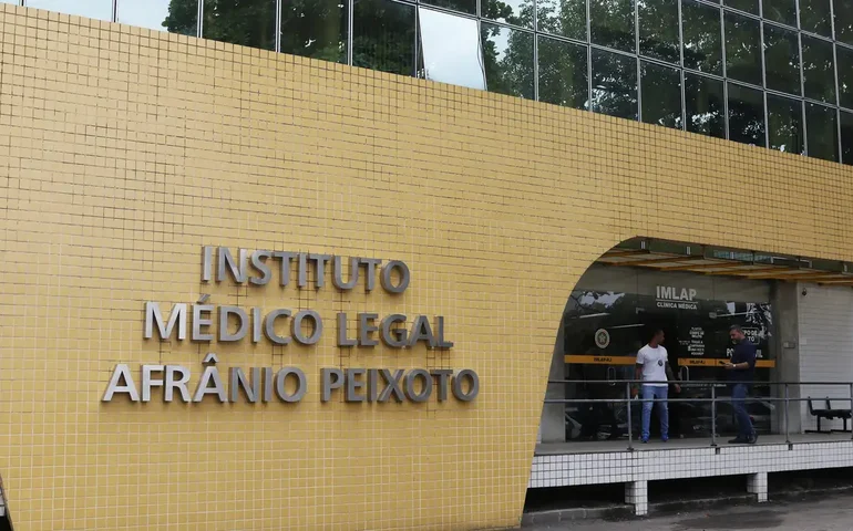 Família de Juliana Marins pede que PF investigue vazamento de autópsia