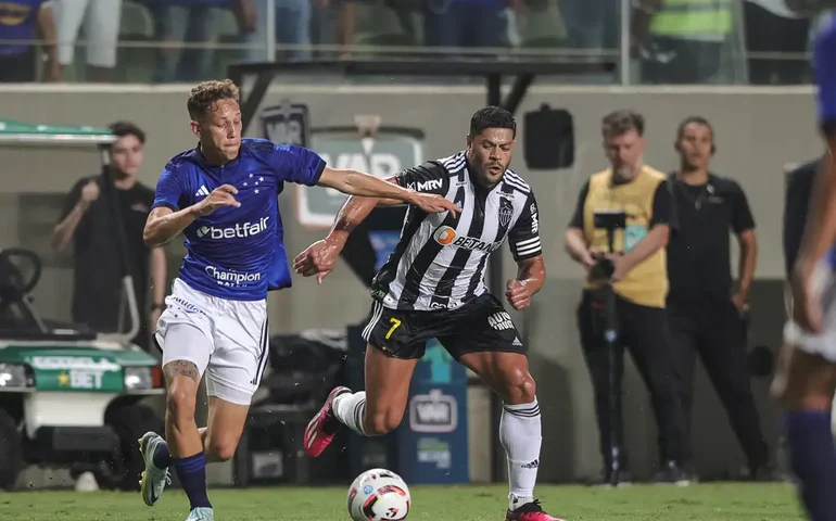 Com novo recorde de público, Cruzeiro e Atlético empatam clássico 250 no Mineirão