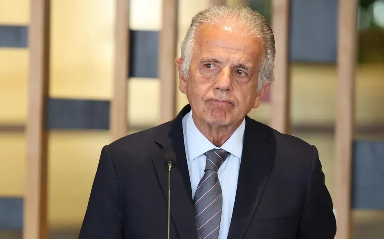 Múcio vê cenário de conflito constante e defende mais investimentos nas Forças Armadas