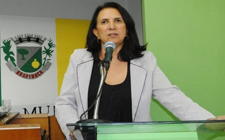 Corte de gratificação revolta servidores do Legislativo de Arapiraca