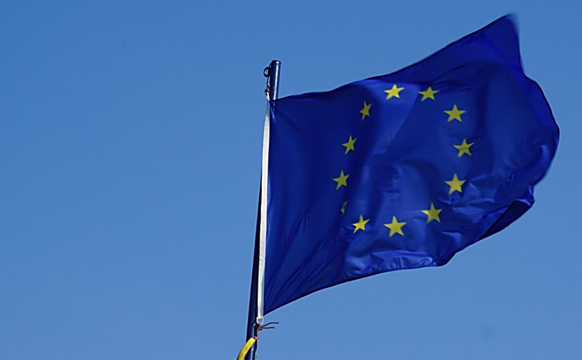 Na Europa, juros de títulos de 30 anos atingem máximas em vários anos ante preocupações fiscais