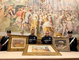 Carabinieri italianos recuperam obras de arte roubadas de Renoir, Cézanne e Matisse avaliadas em milhões.