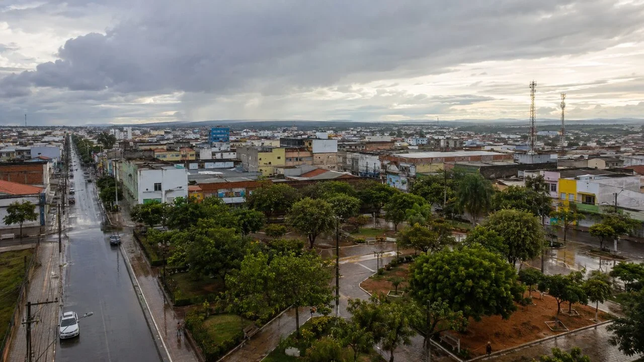 Arapiraca tem terça com garoa intensa e máxima de 24,9°C