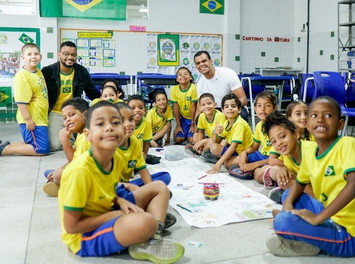 Projeto inspirado na Copa do Mundo promove inclusão, empatia e criatividade em escola municipal