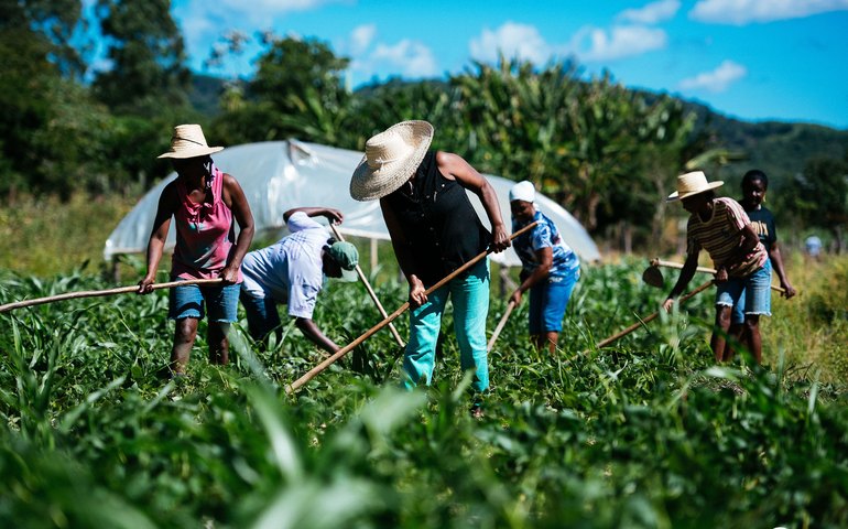 Inácio Loiola participa de seminário sobre agricultura familiar em Delmiro Gouveia
