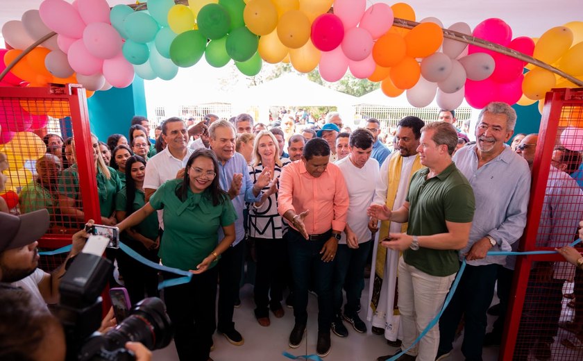 Governador em exercício inaugura creche em Palmeira dos Índios