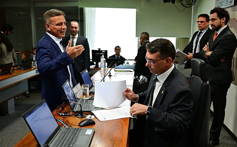 Adiado projeto que endurece penas para líderes de organizações criminosas